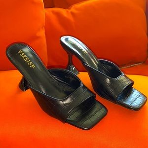 3.25 inch black heels, open square toe